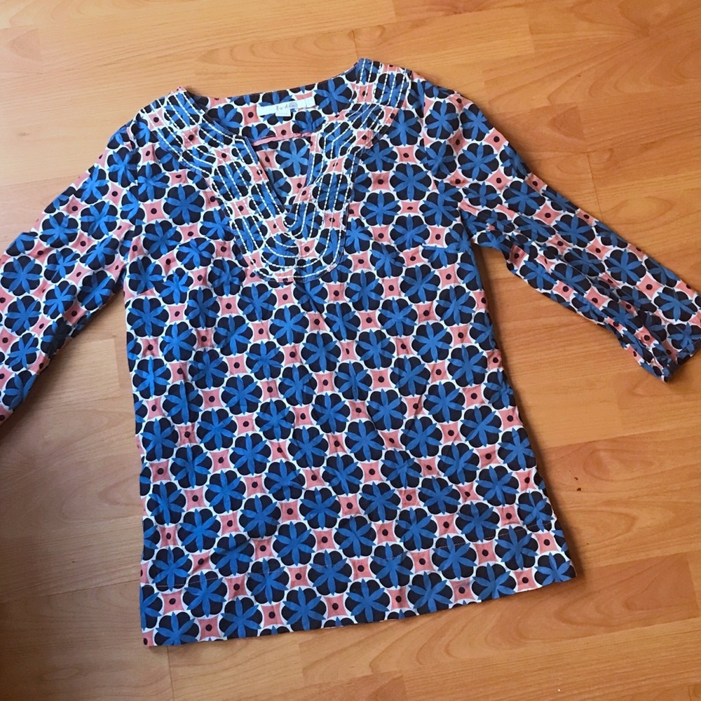Boden Blue and Pink Notch V Neck Printed Top